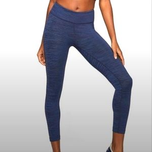 Outdoor Voices Techsweat blue 7/8 crop leg…